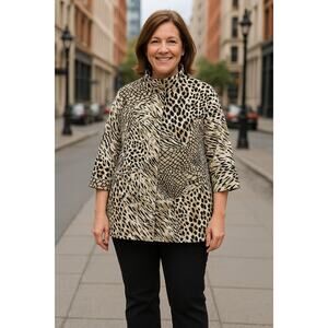 Chicos Zenergy Leopard Jacket Womens Size 2 US Large Pockets Athleisure Vacation